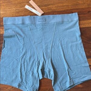 SKIMS Kyanite size M  Boxer Briefs